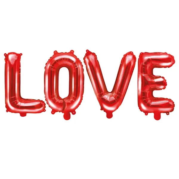 Фолиев надпис "LOVE"