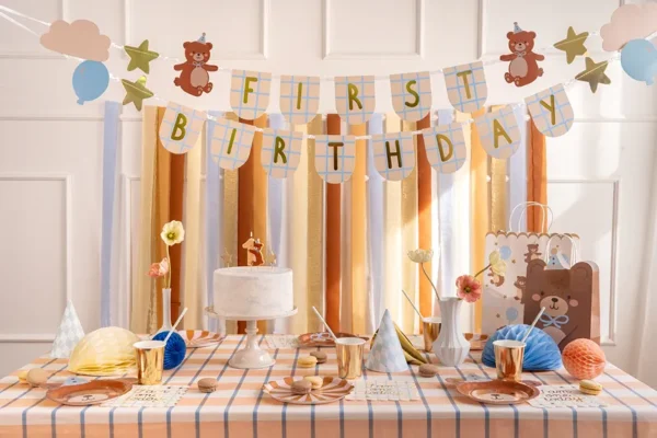 Картонен банер "First Birthday" с мече