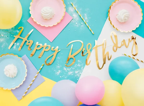 Картонен банер Happy Birthday златен