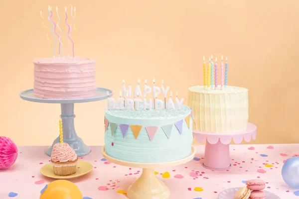 Свещи за торта бели "Happy Birthday"