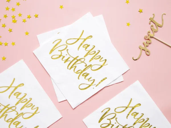 Салфетки бели „Happy Birthday“